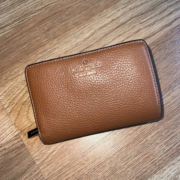 Kate Spade Backpack Purse & Matching Wallet - Picture 2 of 5